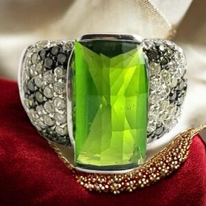 Vintage Charles Winston Chartreuse Quartz and  Zircon Sterling Silver Ring